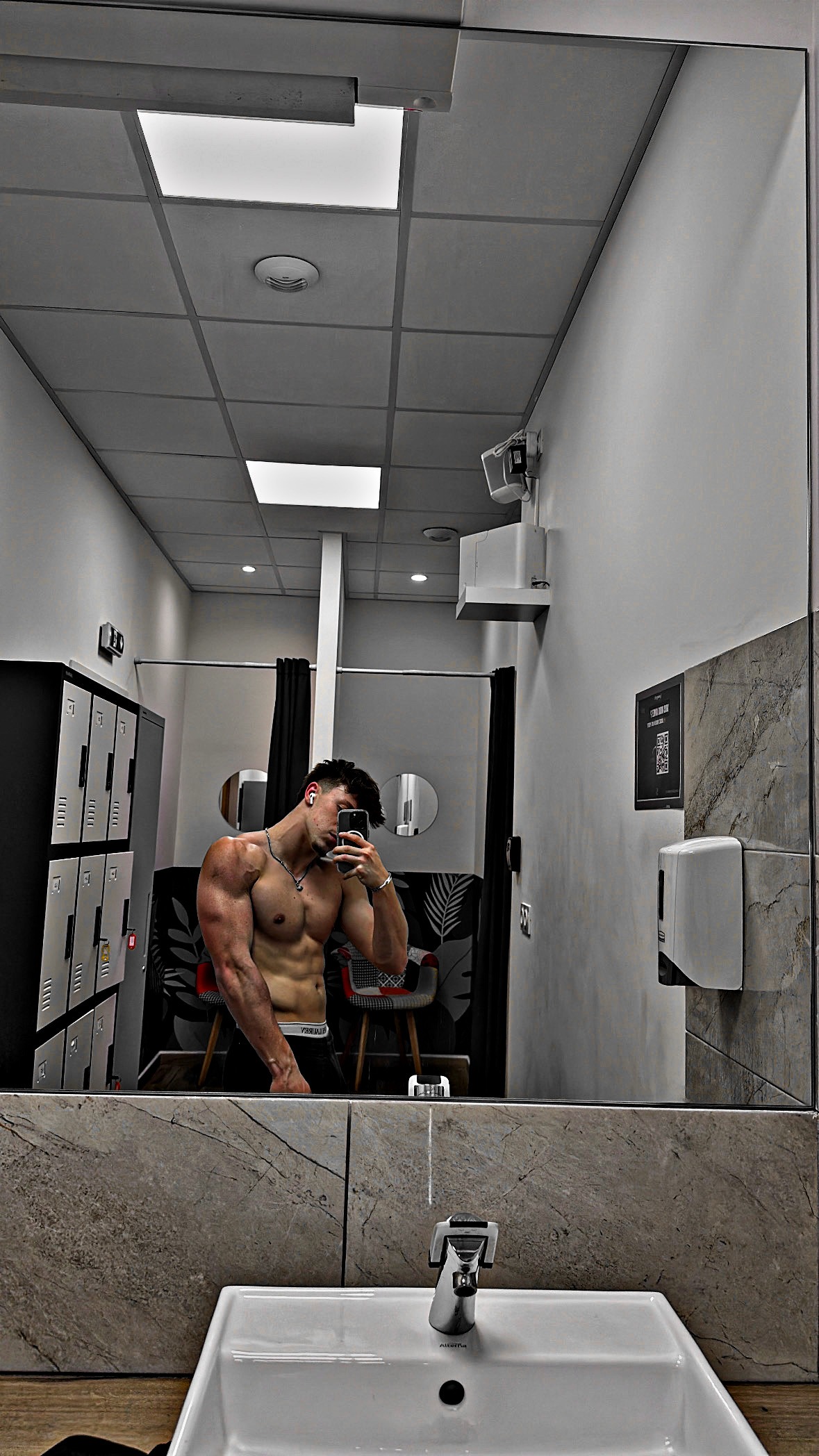 Profil de Oleg, 19 ans, Pute à Bettborn