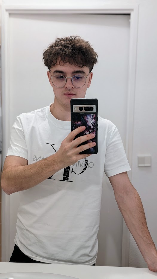 Profil de Cem, 24 ans, Pute à Oberschlinder