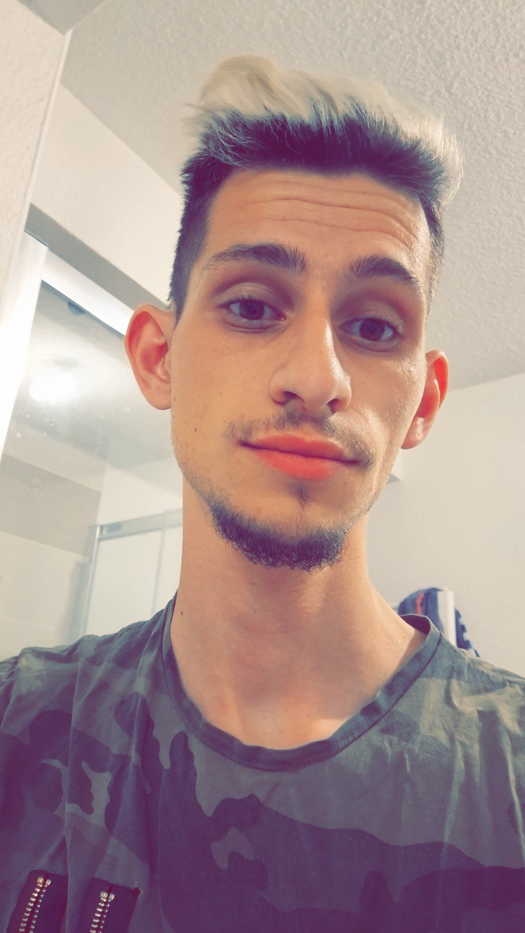 Profil de Enak, 27 ans, Pute à Marscherwald