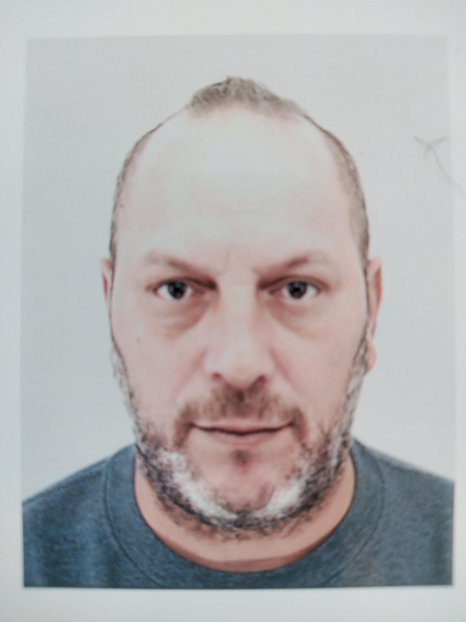 Profil de Riadh, 45 ans, Pute à Heinerscheid