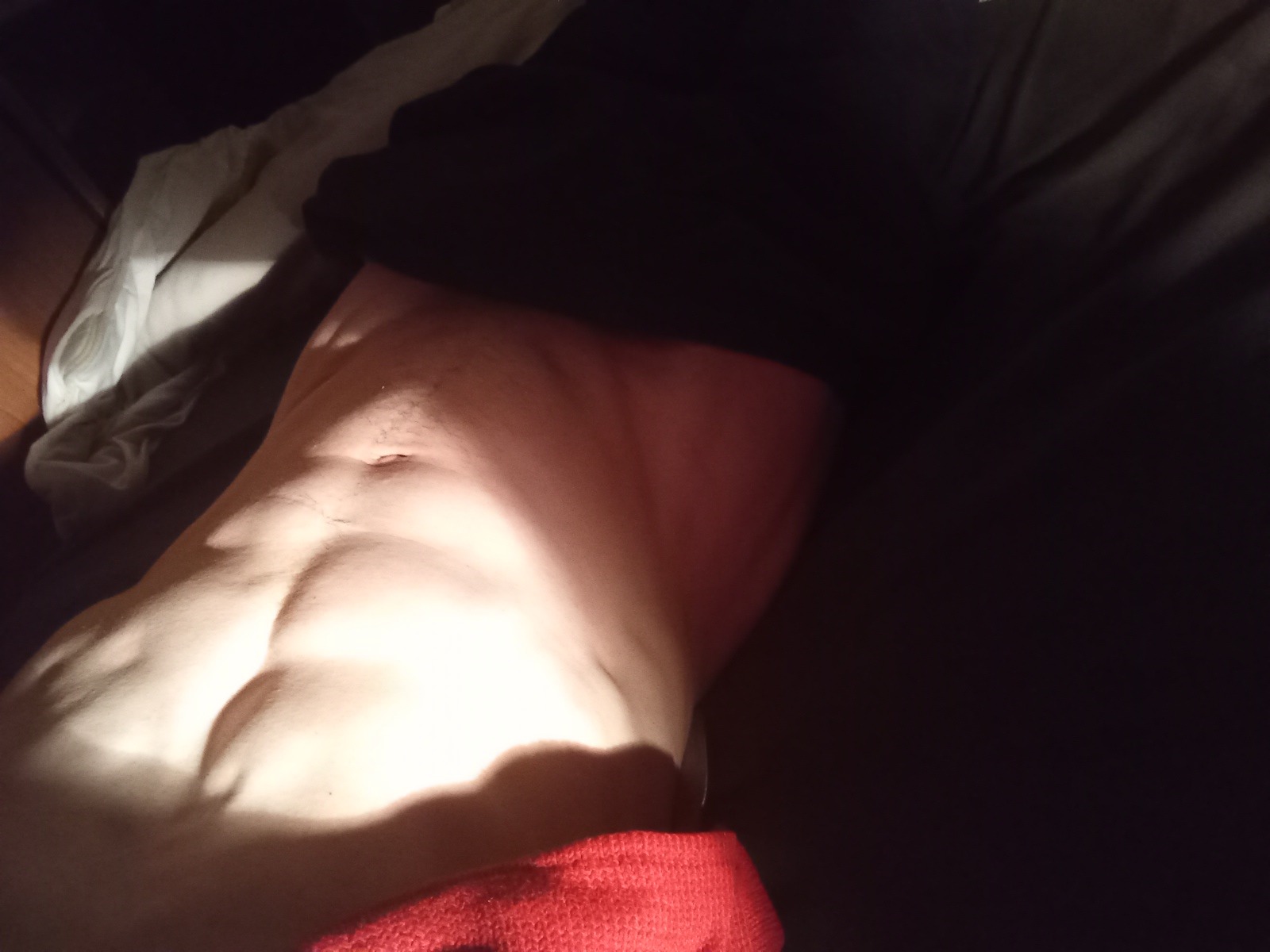 Profil de Nuri, 43 ans, Pute à Crendal