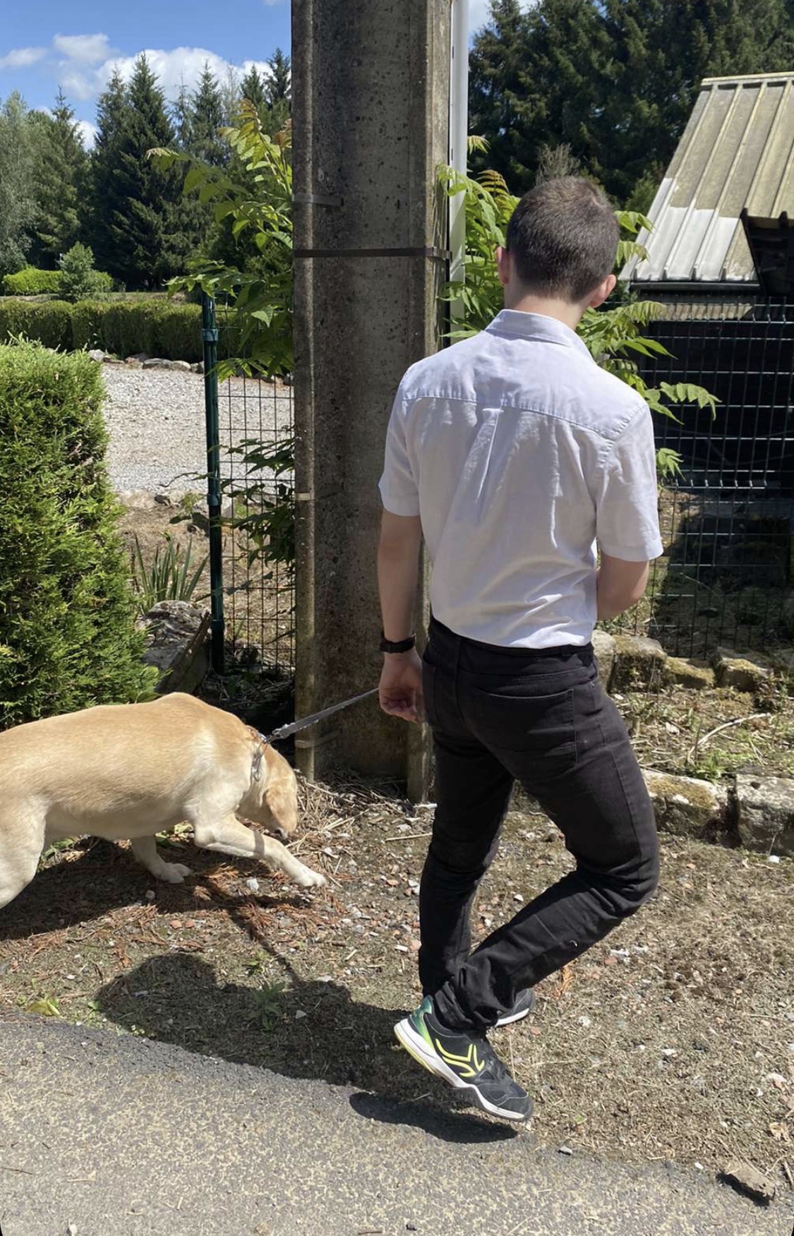 Profil de Idrissa, 21 ans, Pute à Binsfeld