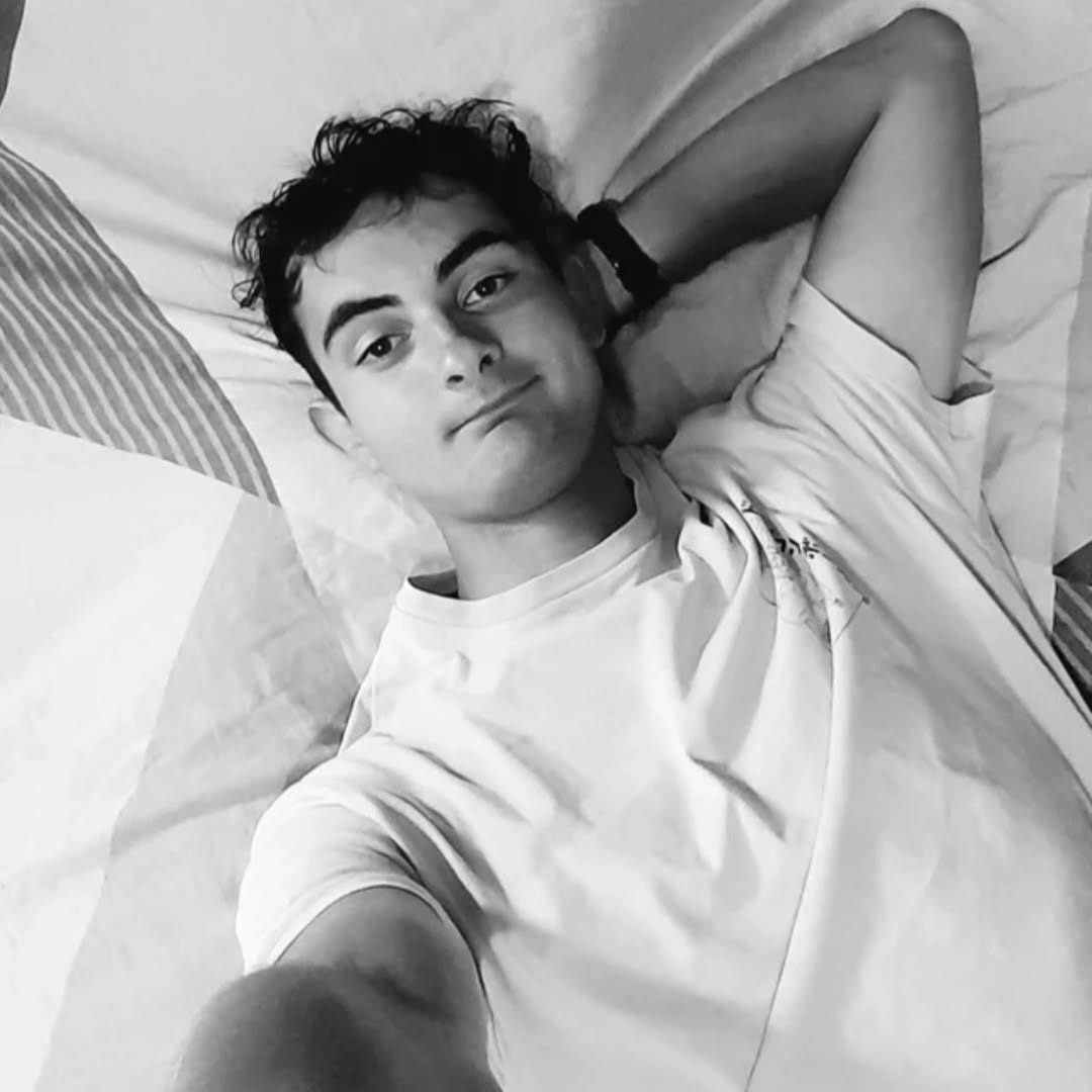 Profil de Fodil, 19 ans, Pute à Schwebach