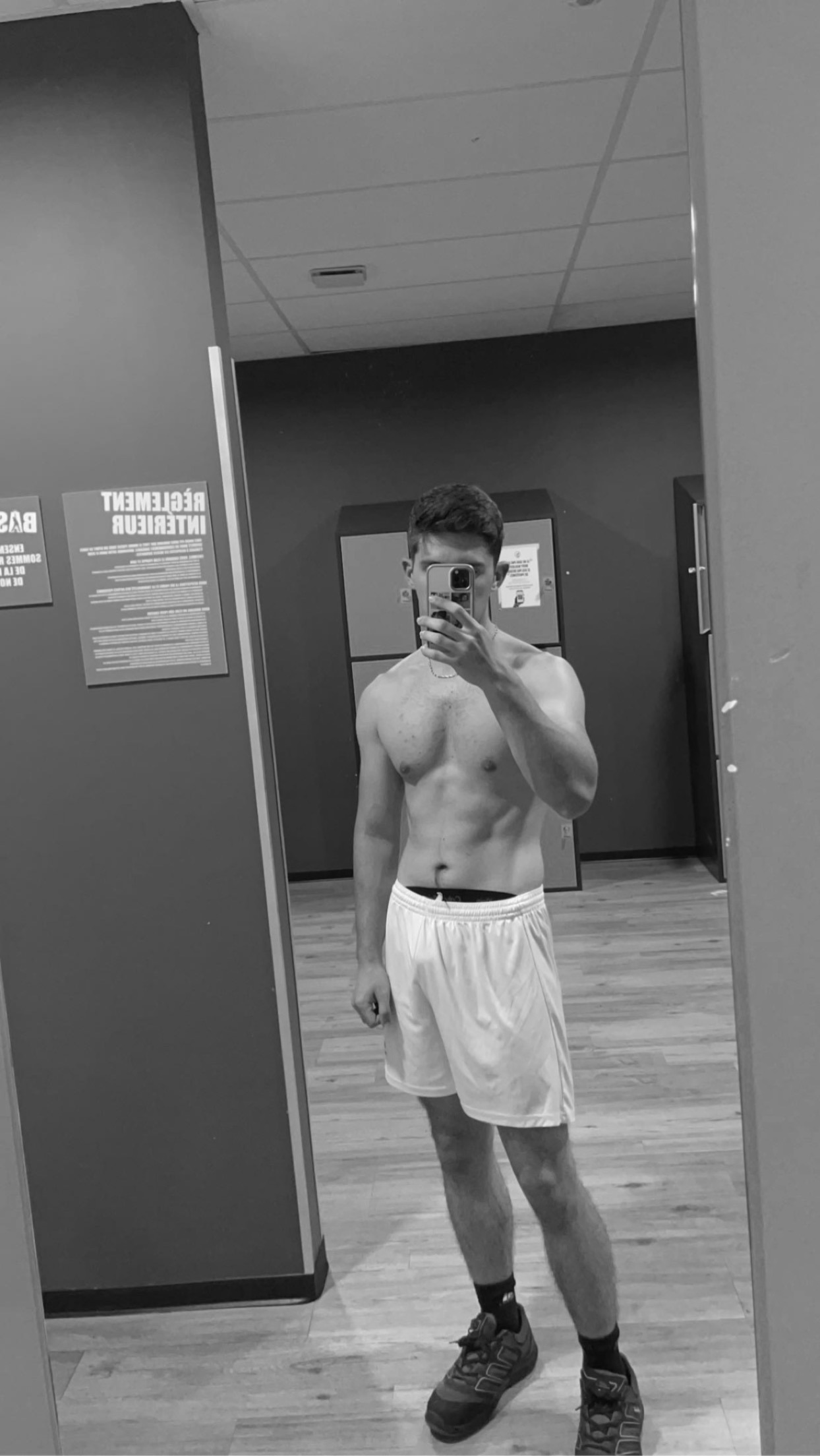 Profil de Steeve, 25 ans, Pute à Flebour