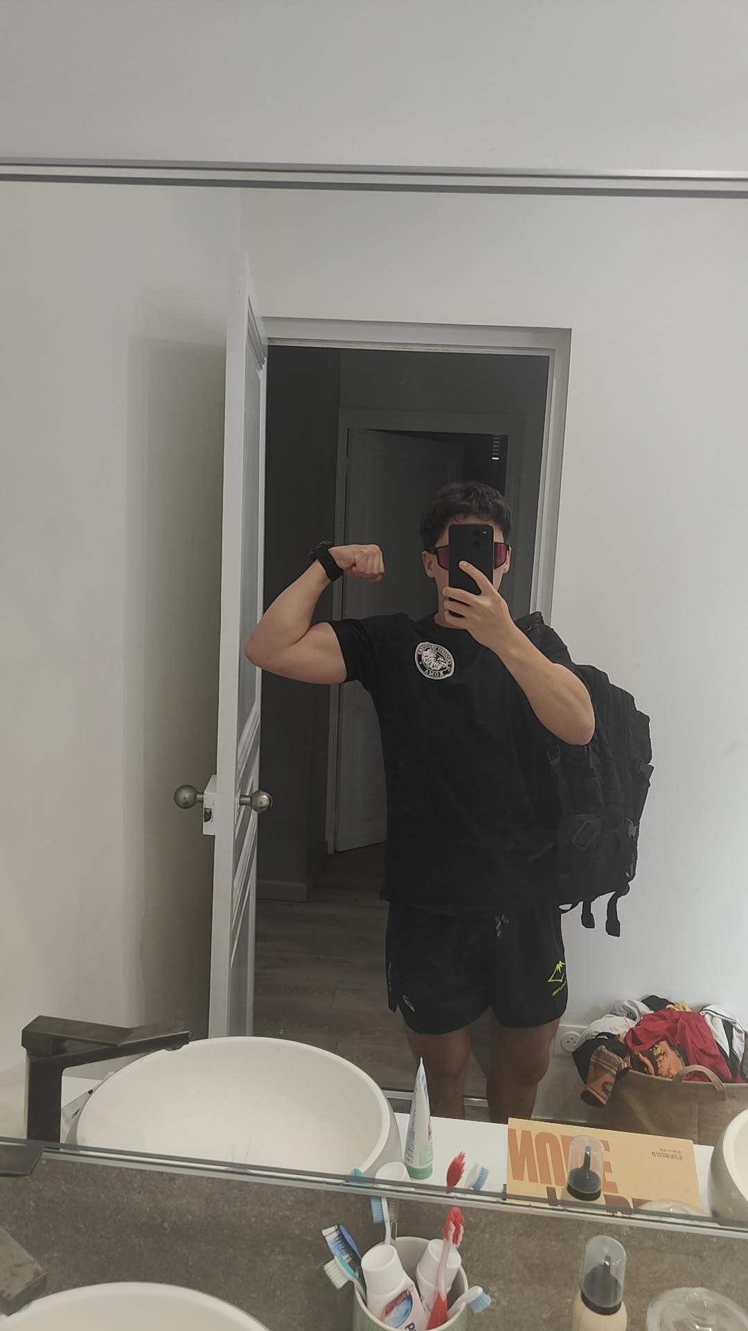 Profil de Nejib, 20 ans, Pute à Eschette