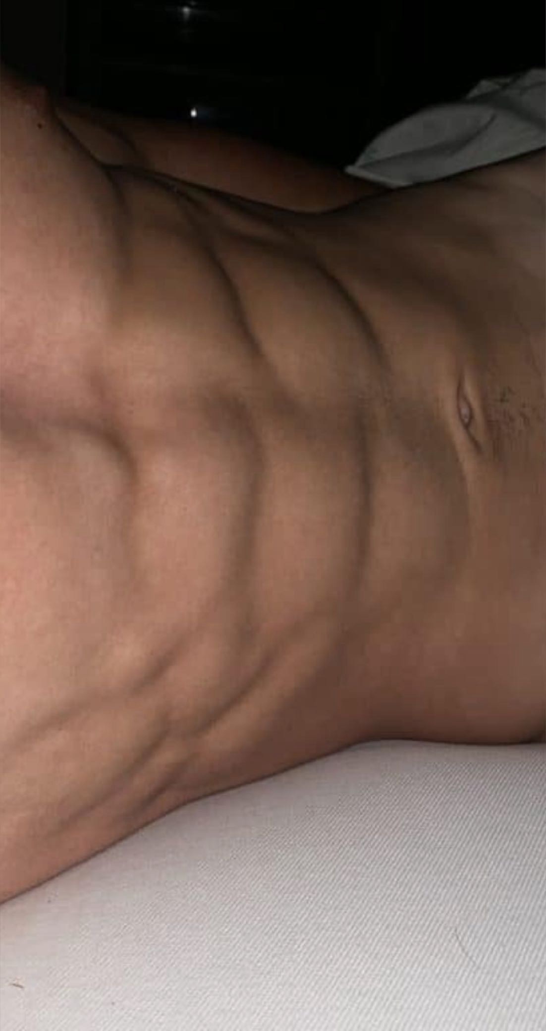 Profil de Maverick, 25 ans, Pute à Cruchten