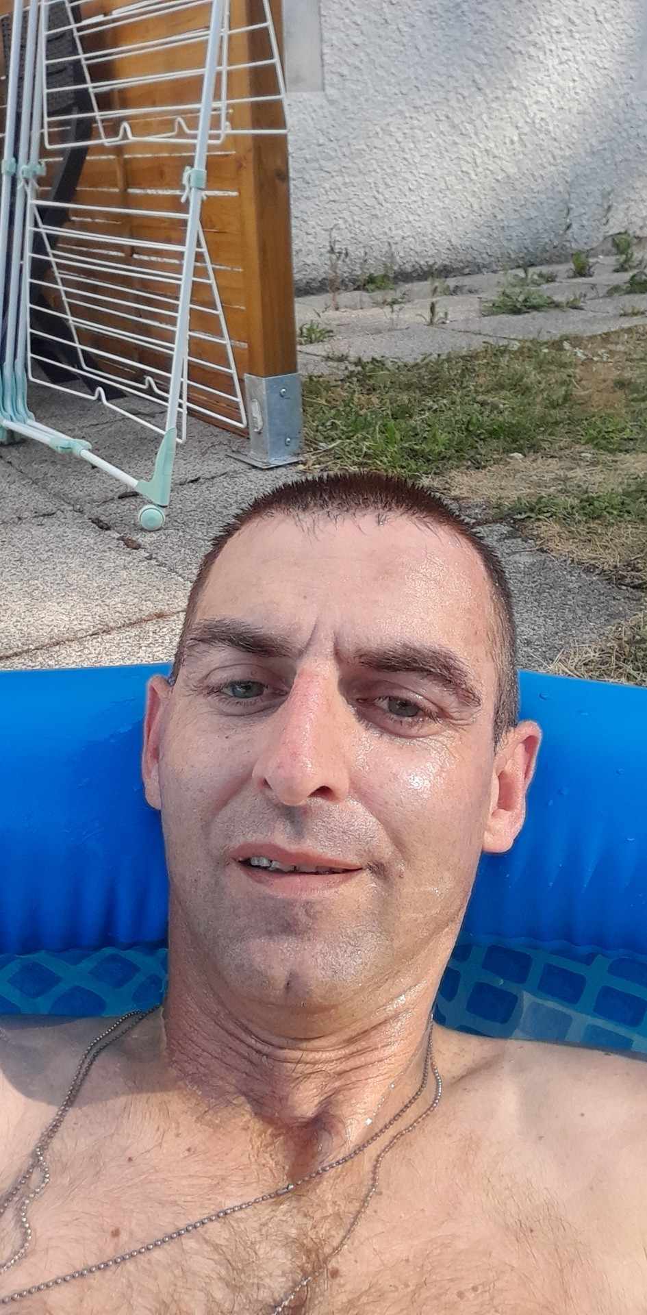 Profil de Doua, 42 ans, Pute à Binsfeld