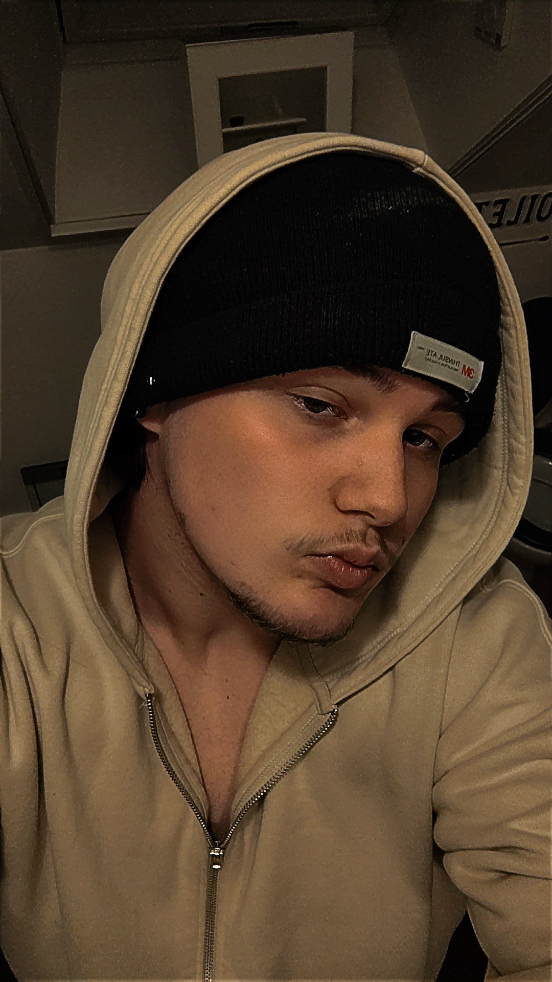 Profil de Soleil, 19 ans, Pute à Kaesfurt