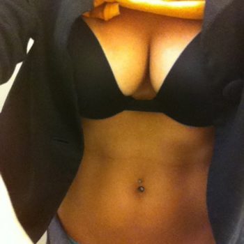 Profil de Hazel, 24 ans, Pute à Welscheid