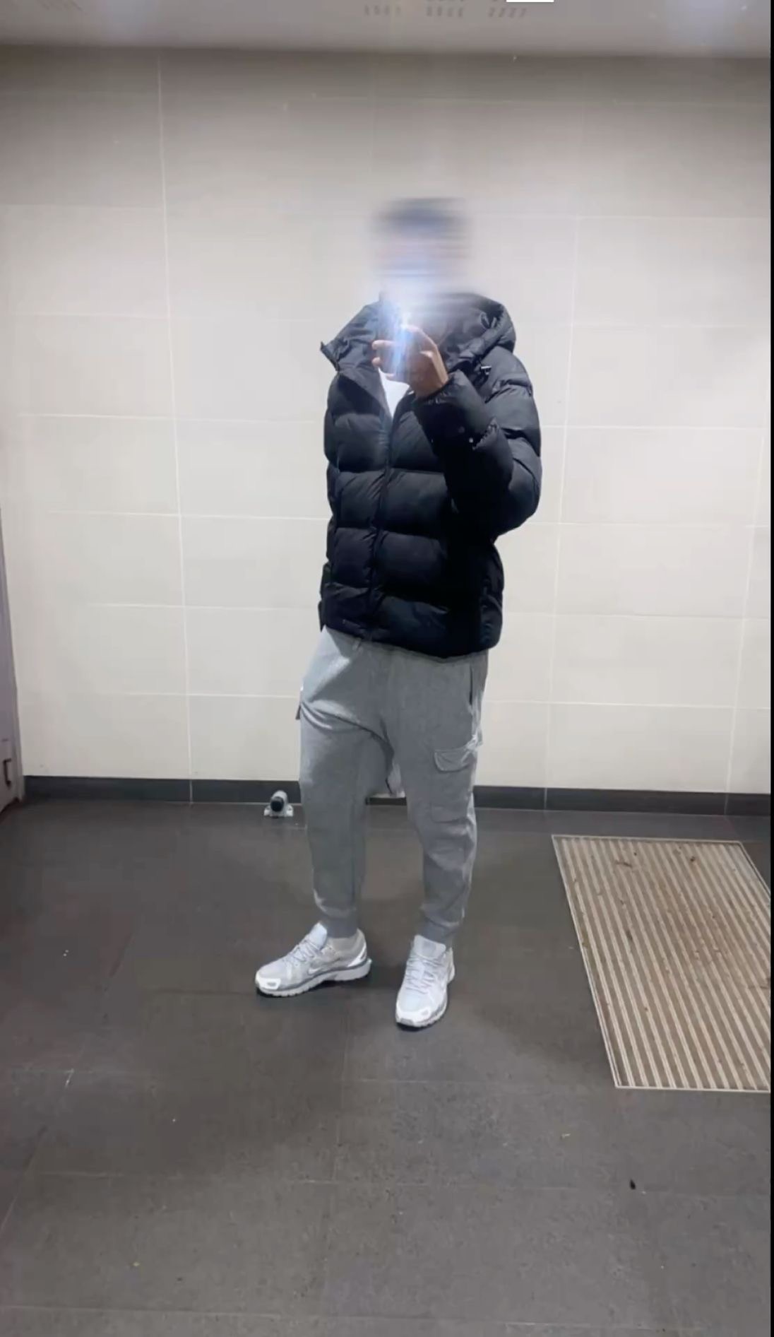 Profil de Elyamine, 19 ans, Pute à Saeul